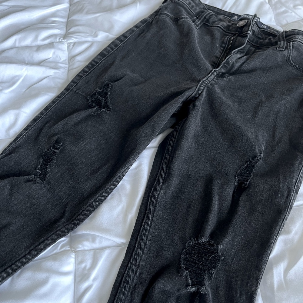Hollister ripped-jeans!!♥︎